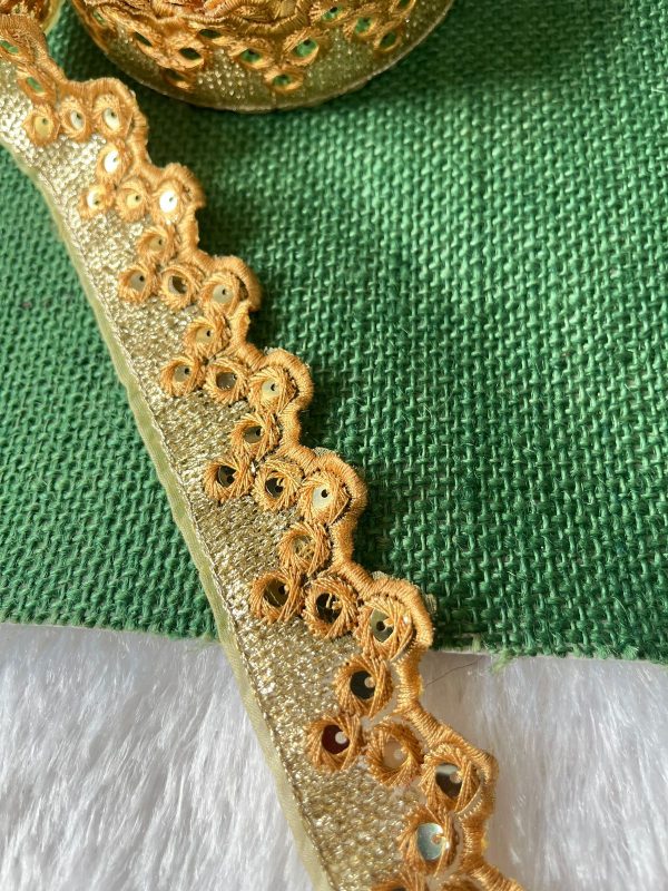 Lace|width :  1.5"| 1 metre | Code :352 - Image 4